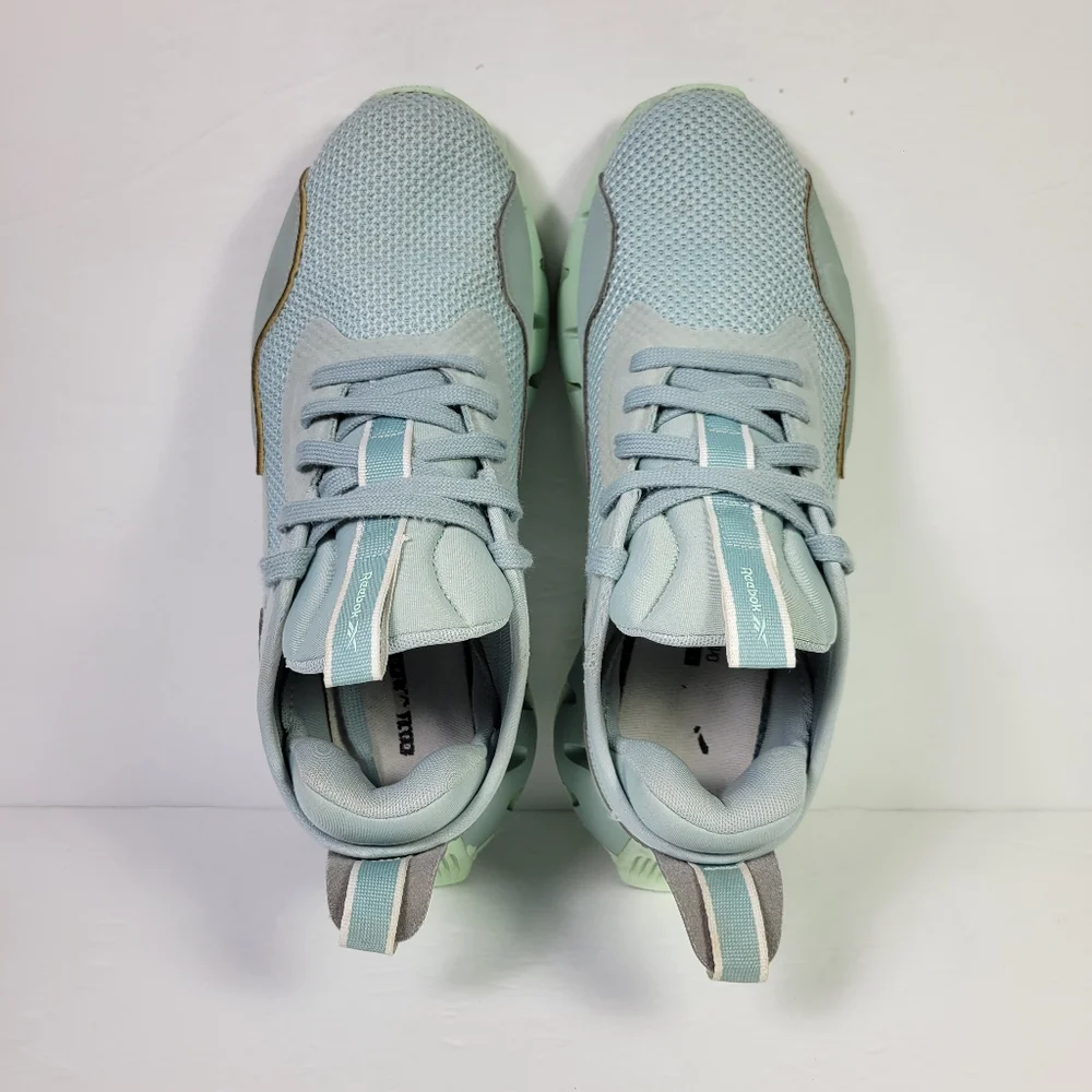 Reebok Women's Zig Dynamica Seaside Grey/Mist Running Shoes Sz 7.5 [HQ5864]